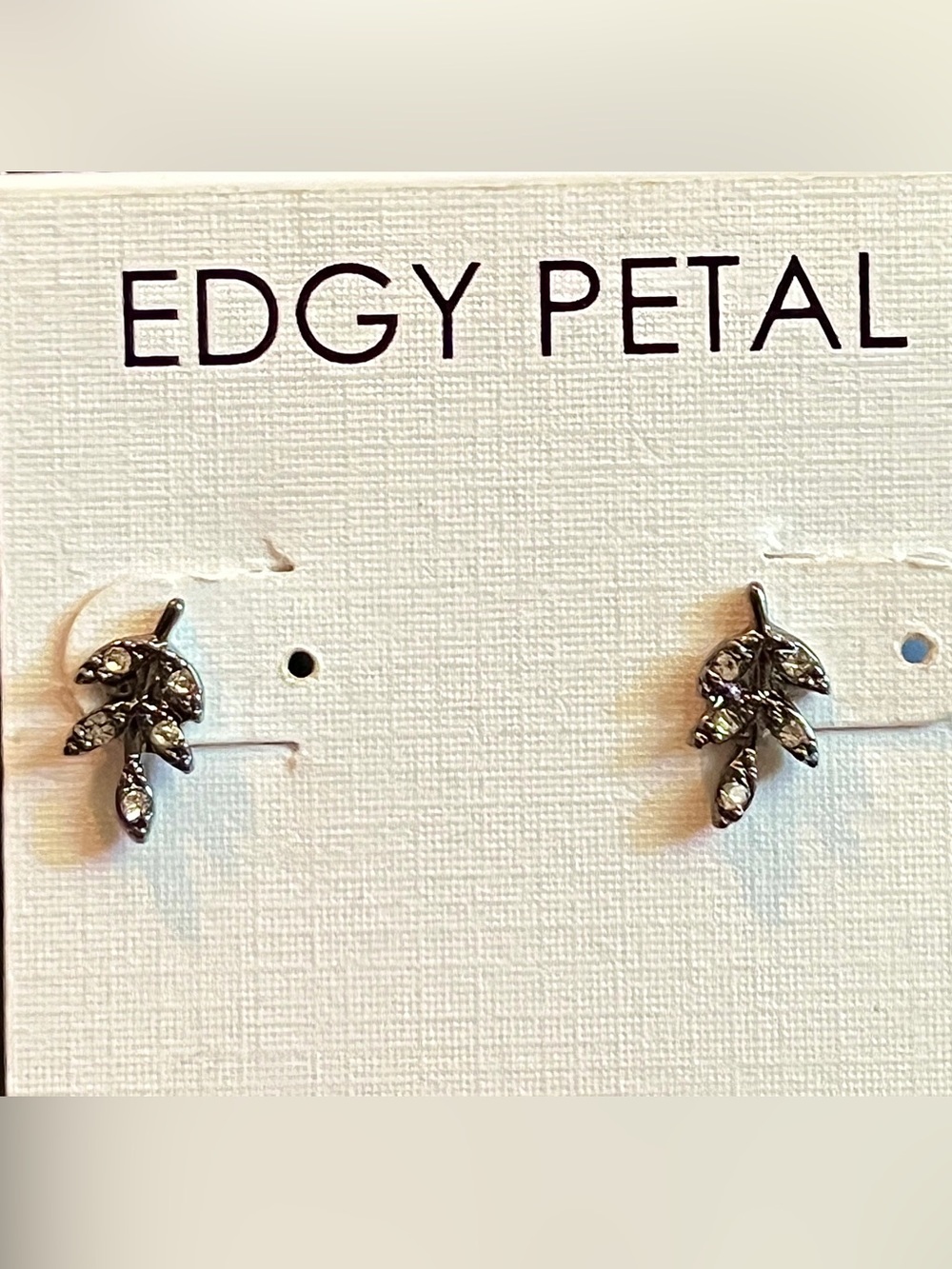 EDGY PETAL BLK powder petite, blue lace agate earring NWT - Picture 3 of 3